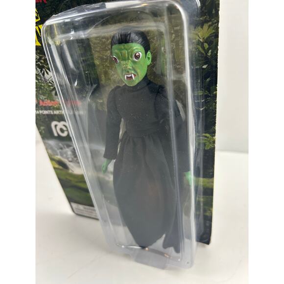 Mego Monsters “The Reptile” Hammer Horror 8″ Action Figure - New in Box - Picture 2 of 6